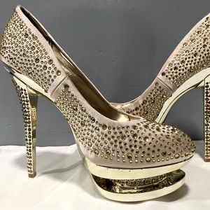 Stiletto platform size 9.5 with gold rhinestones